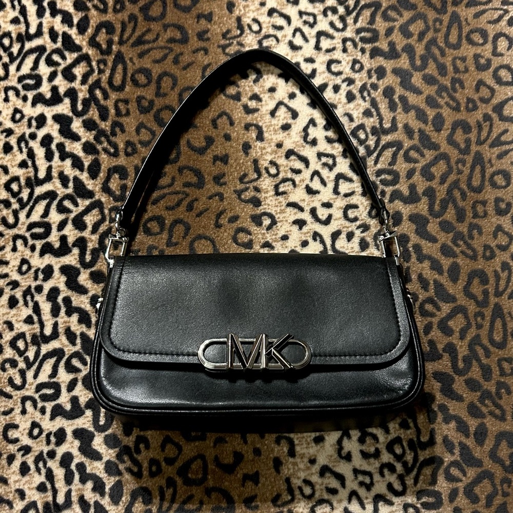 michael kors “parker” convertible pouchette black leather shoulder bag/purse